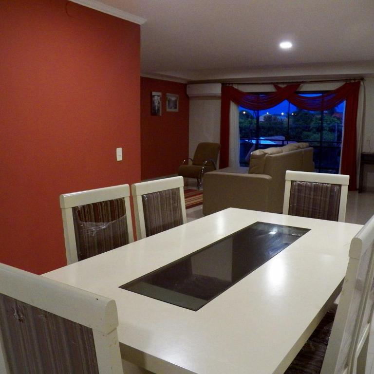 Hotel Puesta del Sol - Apartamento de 3 dormitorios con balcón - 7