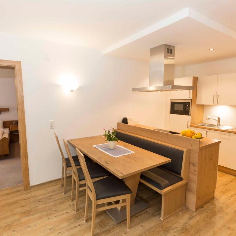 Hubergut Appartements - Apartamento Deluxe - 1