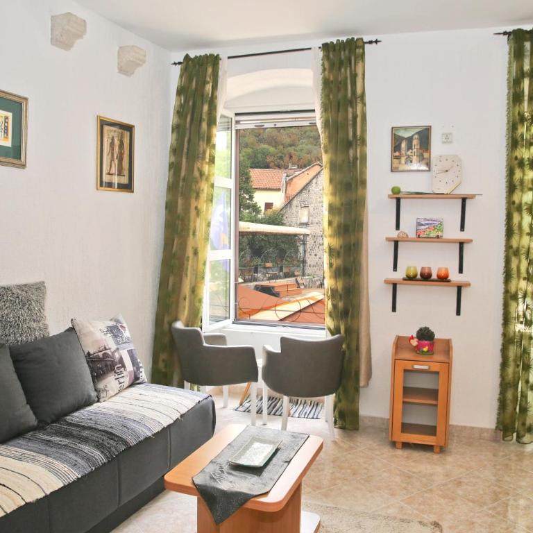 Old town Kotor Square - One-Bedroom Apartment - 1