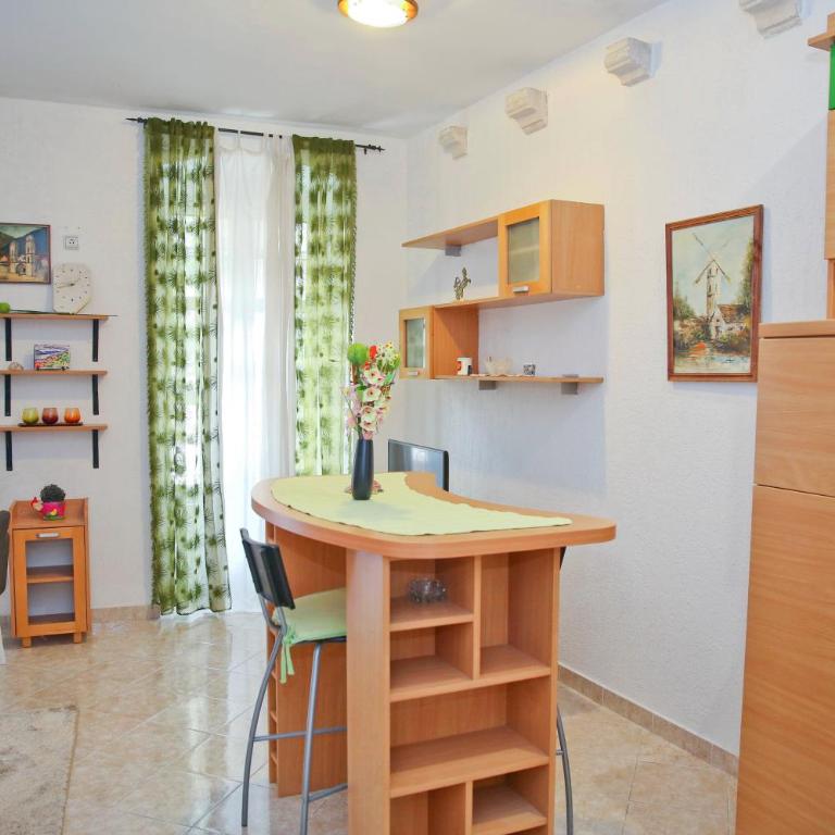 Old town Kotor Square - One-Bedroom Apartment - 6