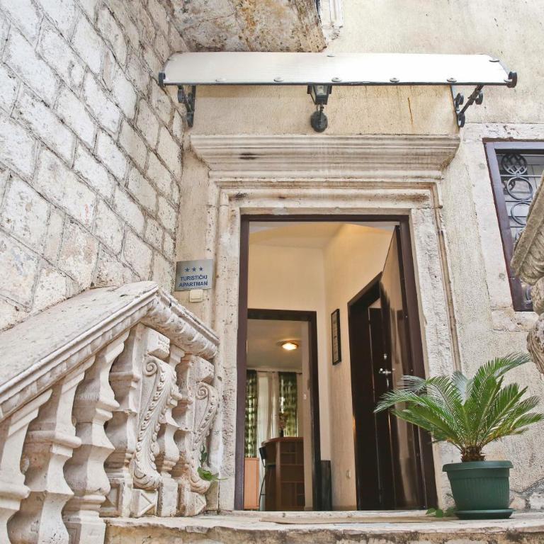 Old town Kotor Square - One-Bedroom Apartment - 16