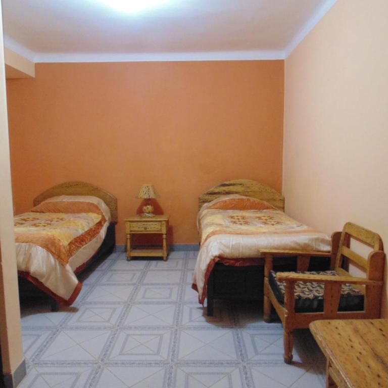 Hostal Coronel Pedro Arraya - Habitación Doble con baño privado - 2 camas - 8