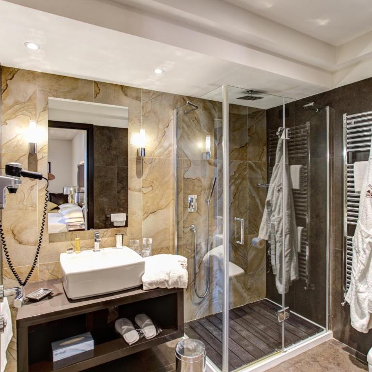 Hotel Byron - Junior Suite - 7