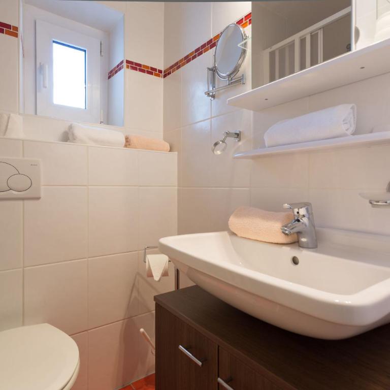 Alpenflair Ferienwohnungen Whg 103 Appartementhaus Nebelhorn - Apartment mit Blick auf die Berge - 13
