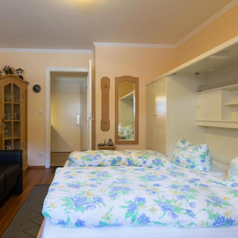 Alpenflair Ferienwohnungen Whg 103 Appartementhaus Nebelhorn - Apartment mit Blick auf die Berge - 16