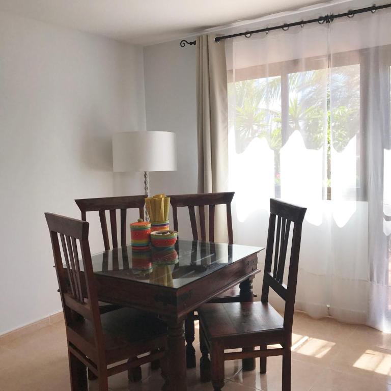 MY PRETTY HOME - Lovely and spacious surrounded by tropical gardens - private covered and uncovered terrace - pool - parking - FREE FIBRE OPTIC INTERNET - Apartamento con vistas a la piscina - 21