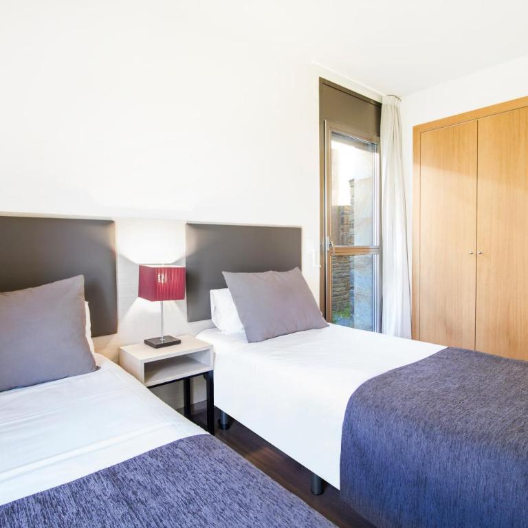 Tarter Mountain Suites - Appartamento con 2 Camere da Letto, Balcone e Vista Montagna - 5 Minuti in Auto dal Comprensorio Sciistico - 7