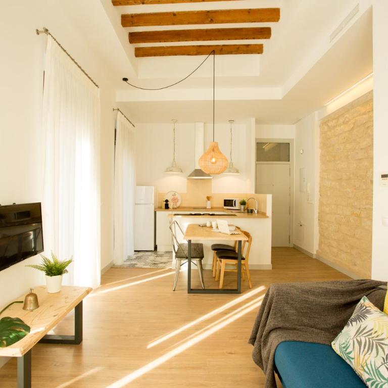 S30 Reina Victoria - Superior Apartment with jacuzzi - 1