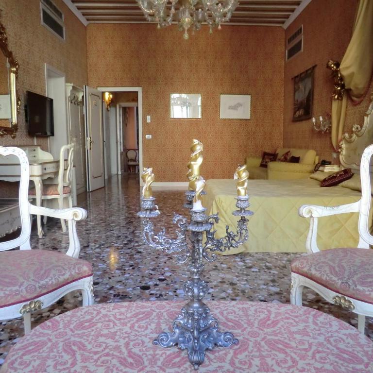 Locanda Cà Le Vele - Suite King con Balcone con Vista Canale - 2