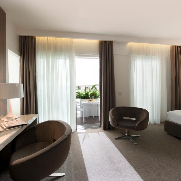 Dilman Luxury Stay - Camera Matrimoniale con Balcone - 8
