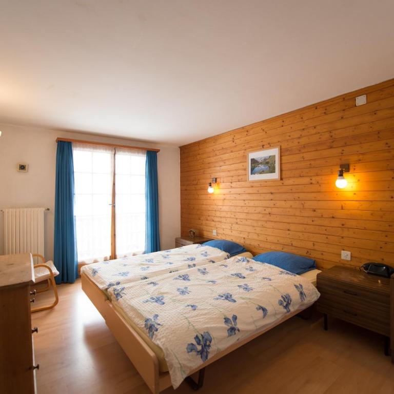 Hôtel des Haudères - Zweibettzimmer mit Balkon - 4