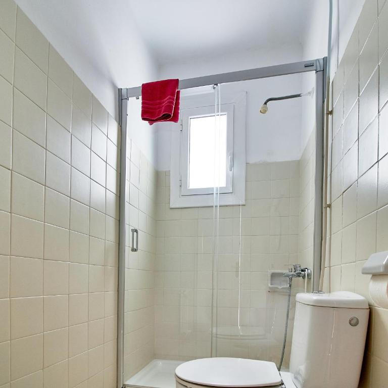 Alcam Lesseps - Three-Bedroom Apartment - 13