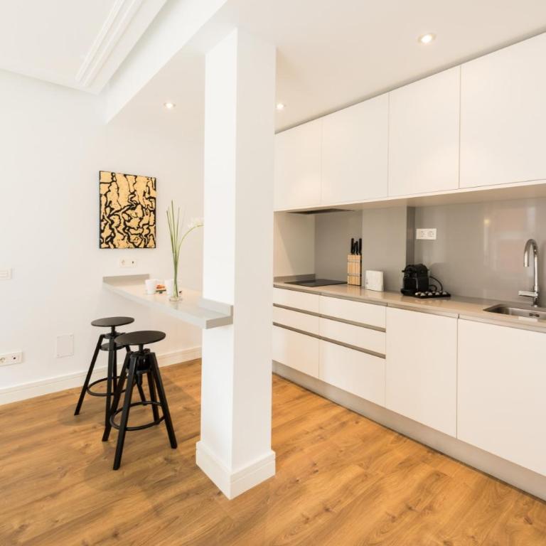 Atocha Boutique - Barrio de las Letras - Apartamento Superior - 92