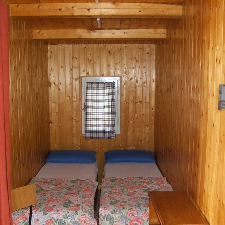 Aquacamp - Two-Bedroom Bungalow with Shared Bathroom - 5