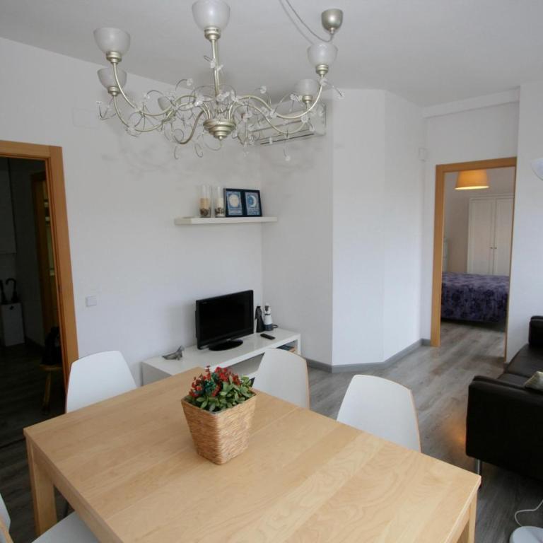 ApartEasy - Plaza España Deluxe - Deluxe Apartment - 5
