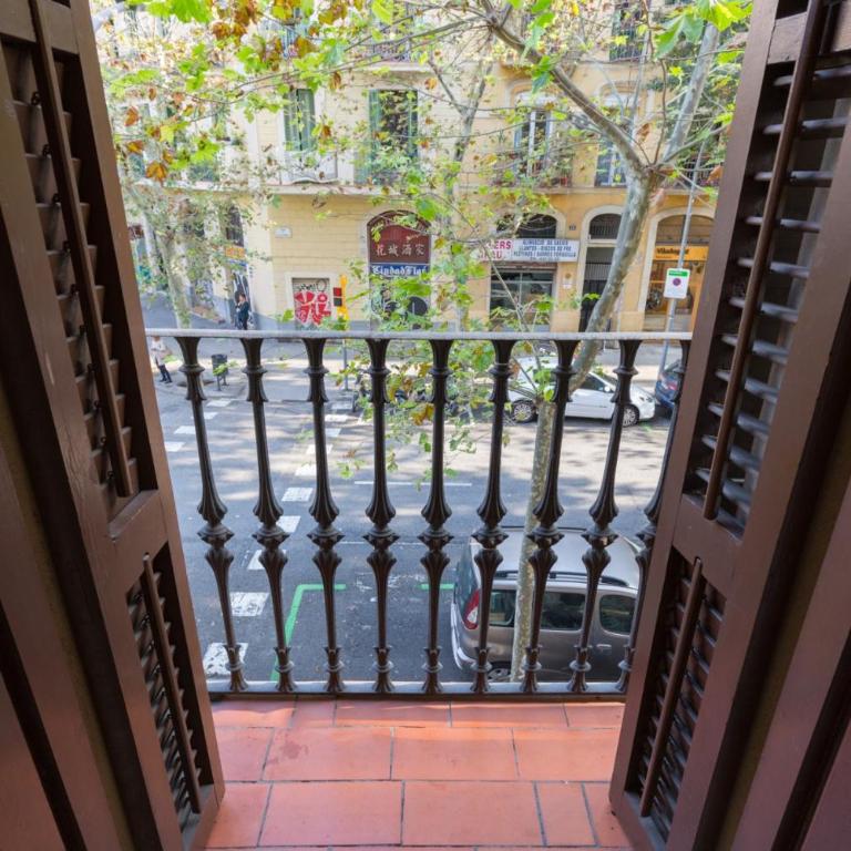 ApartEasy - Sant Antoni Market - Two-Bedroom Apartment - 9