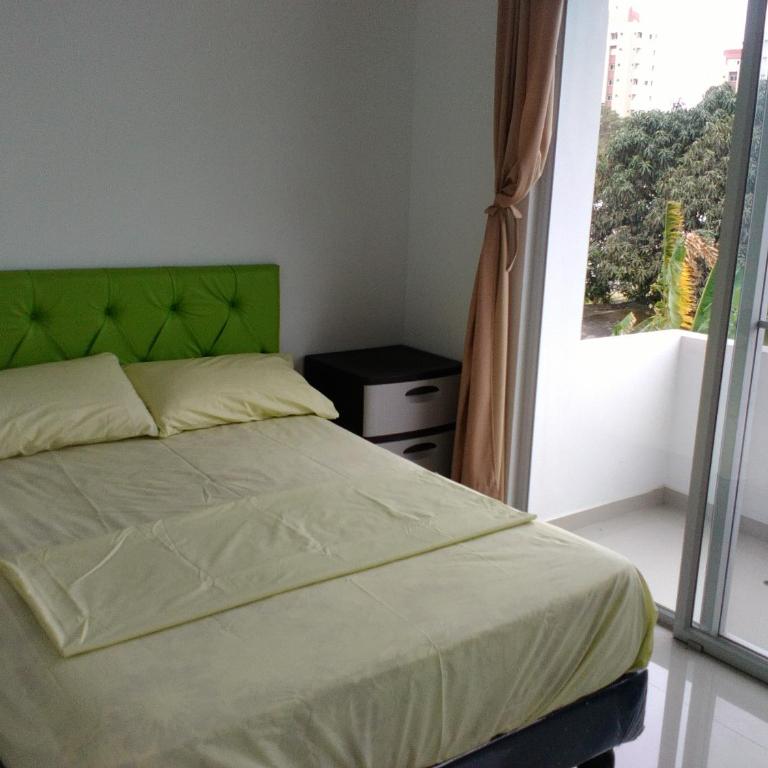 Hotel Almond Beach - Habitación Triple con balcón - 6