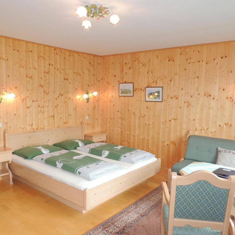 Landhaus Santner - Örglwirt's Ferienwelt - Apartment mit Balkon - 1