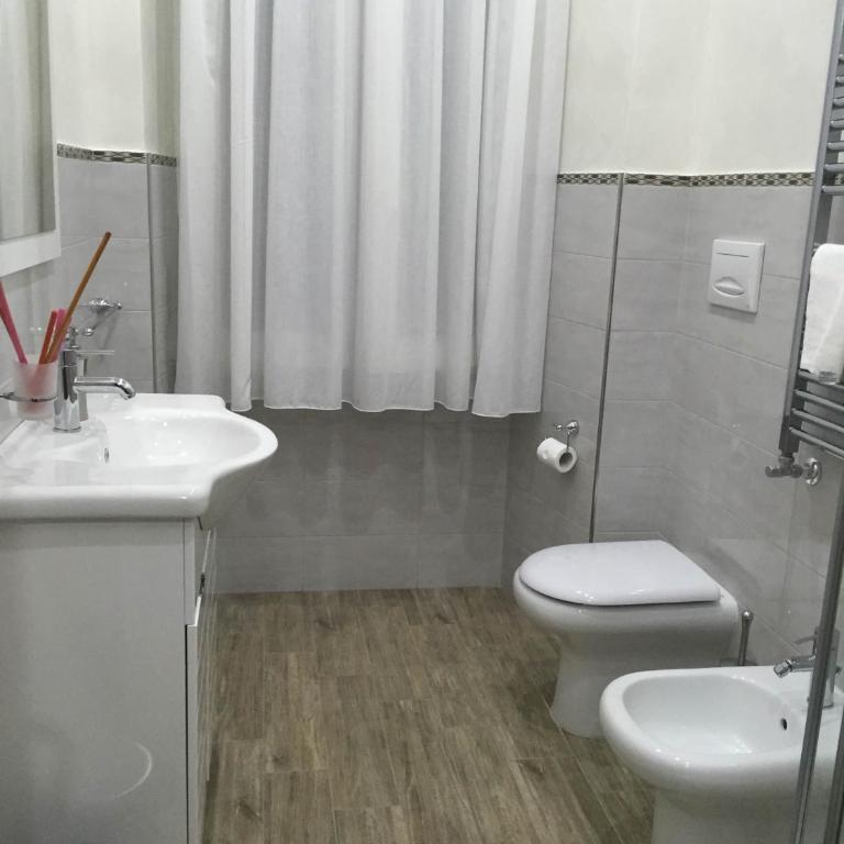 No Stress Affittacamere - Camera Matrimoniale con Bagno Privato - 6