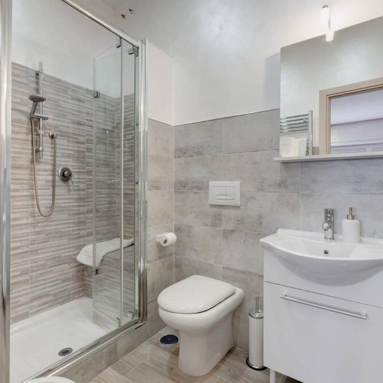 No Stress Affittacamere - Camera Quadrupla con Bagno Privato - 8