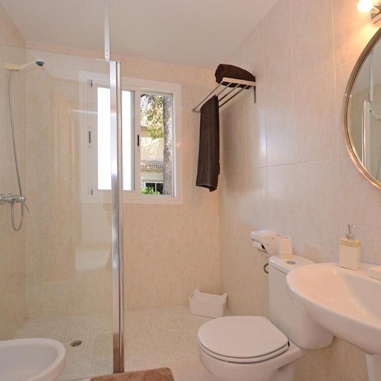 Salada House - Three-Bedroom House - 19