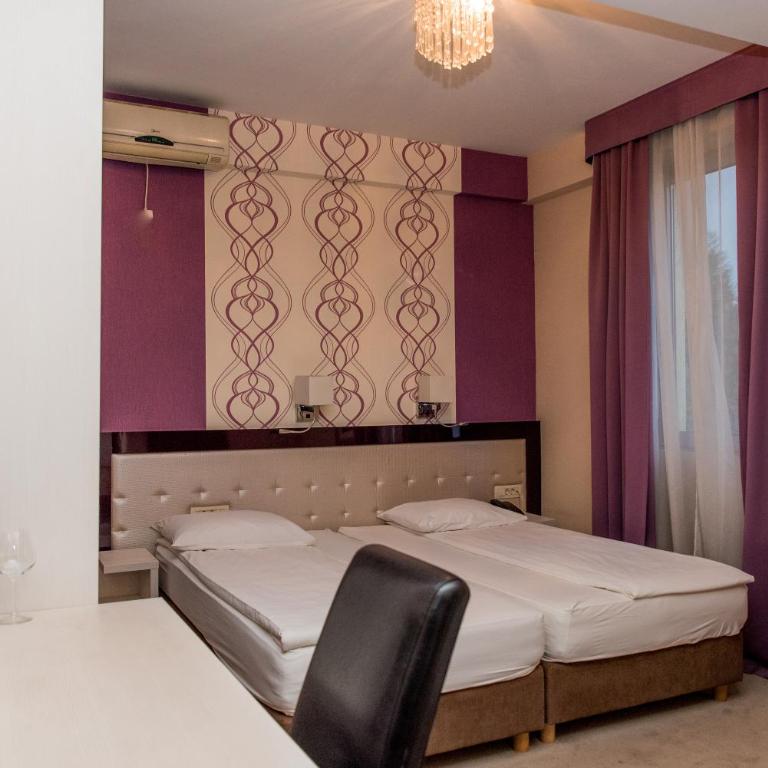 Hotel Crnogorska Kuća - Economy Dvokrevetna Soba sa Zasebnim Krevetima - 9