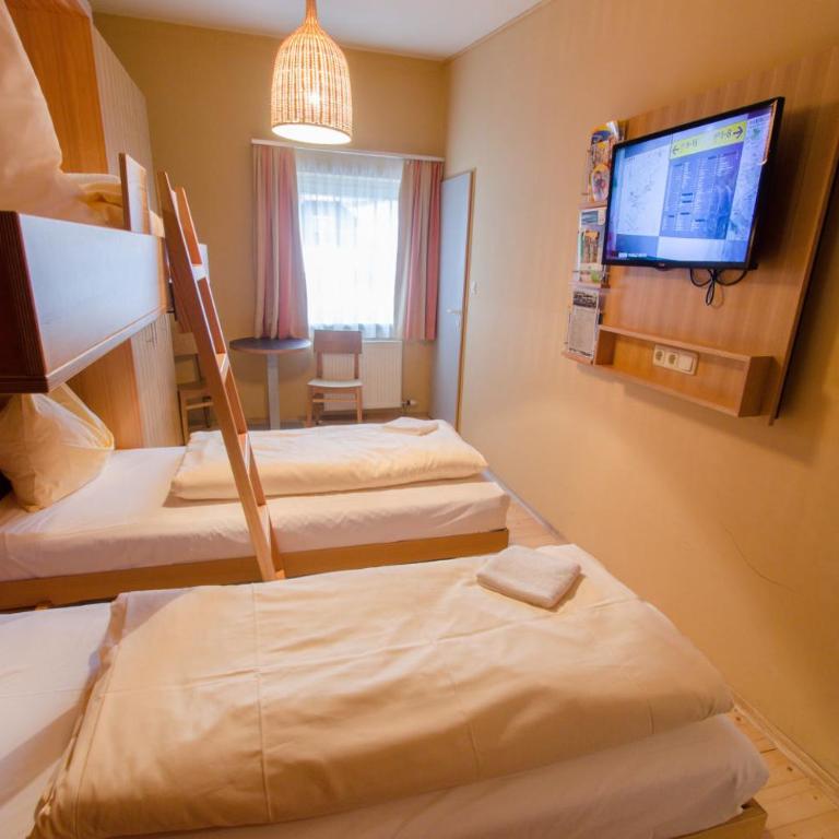 JUFA Hotel Murau - Self Check-in - Dreibettzimmer - 3