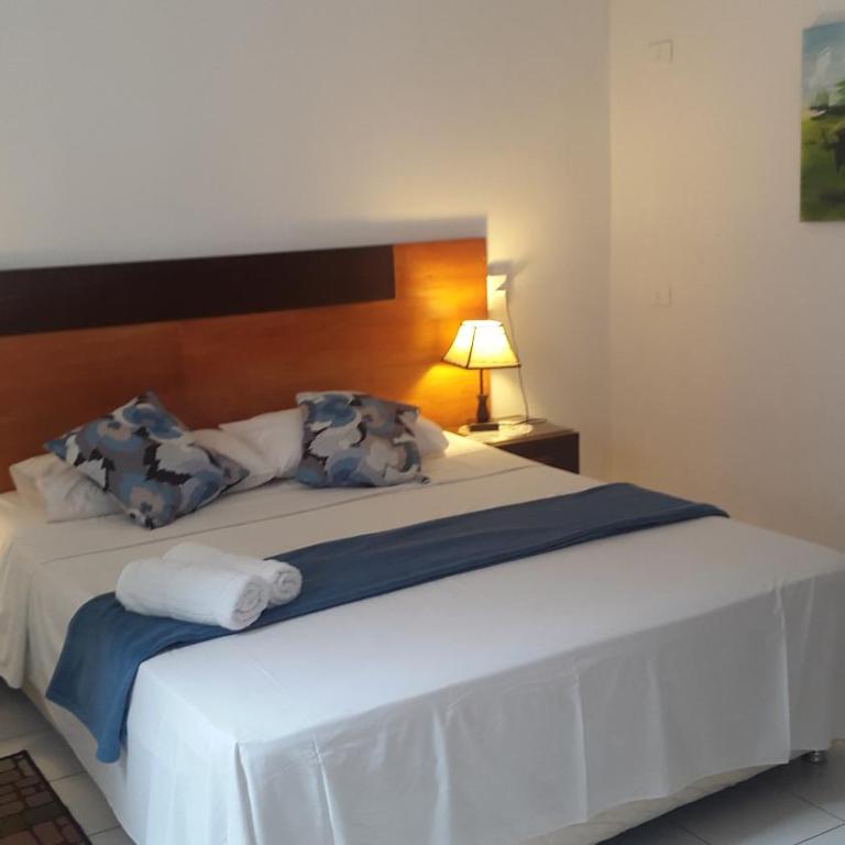 Giuseppe Suites Hotel - Habitación Doble con baño privado - 3