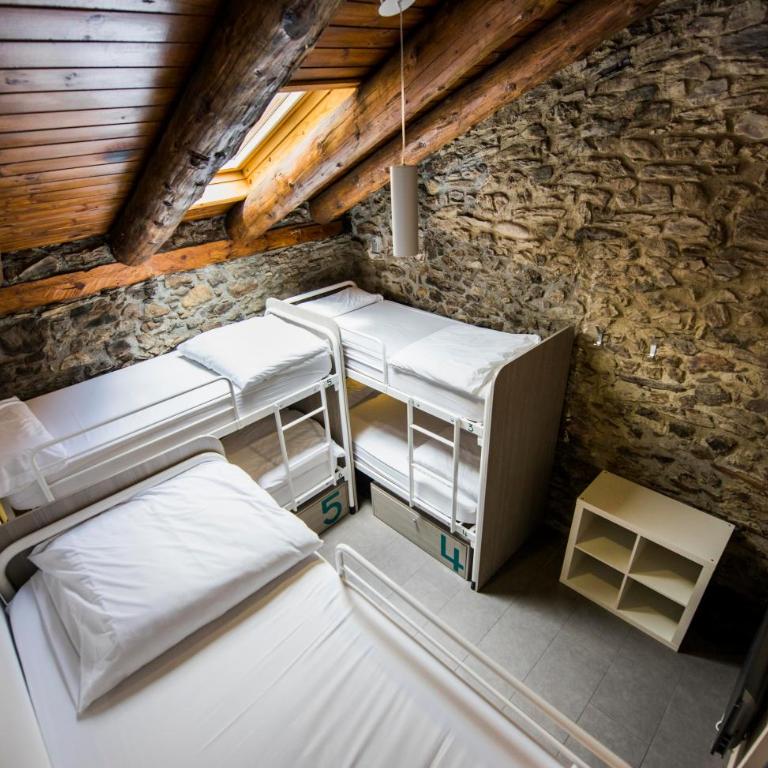 Mountain Hostel Tarter - Einzelbett im Schlafsaal mit 6 Betten - 5