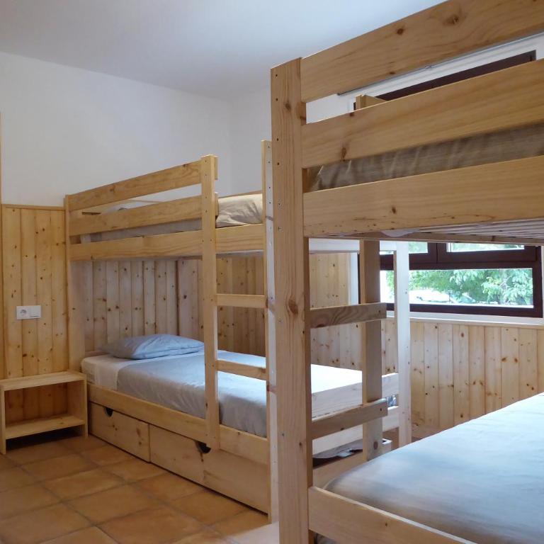 Camping Selva de Oza - Habitación Cuádruple adaptada para personas con discapacidad - 1