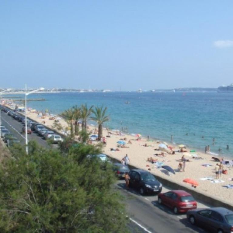 Modern one bedroomed apartment just off the Cannes Seafront with a terrace and pool access 1753 - Appartement 1 Chambre - 24