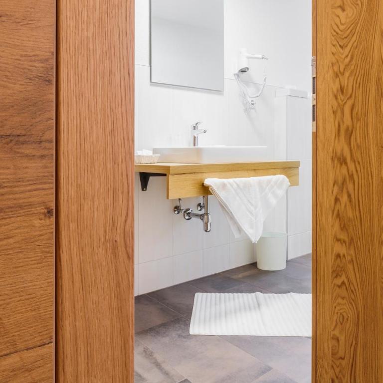 Apart Madeleine Superior inklusive Summercard - Comfort Apartment mit 2 Schlafzimmern – Souterrain - 13