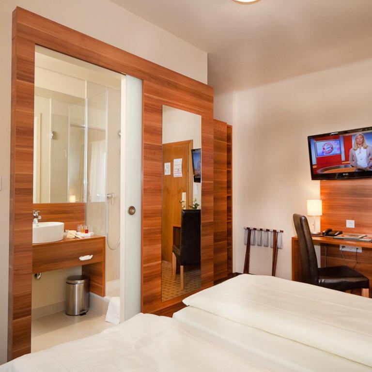 Hotel Astoria - Doppelzimmer - 7