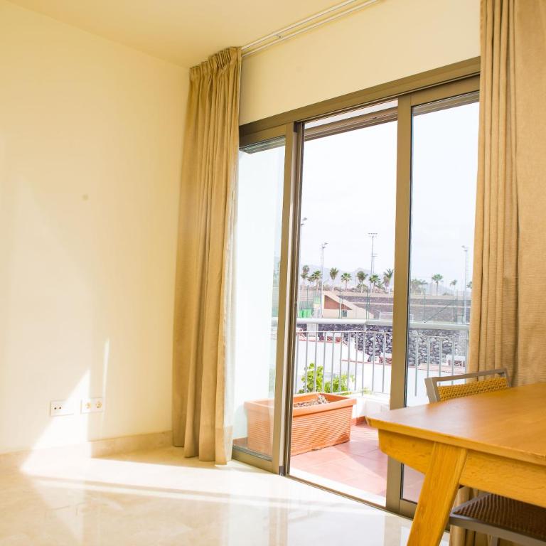 2 Bedrooms Apartment In Magnolia Golf Resort, La Caleta - Apartamento con vistas al mar - 78