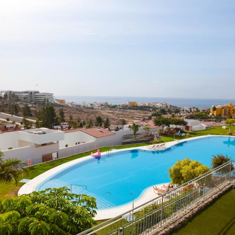 2 Bedrooms Apartment In Magnolia Golf Resort, La Caleta - Apartamento con vistas al mar - 1