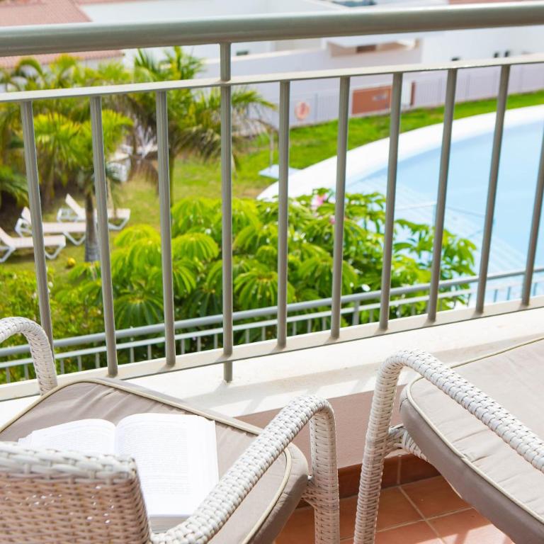 2 Bedrooms Apartment In Magnolia Golf Resort, La Caleta - Apartamento con vistas al mar - 47