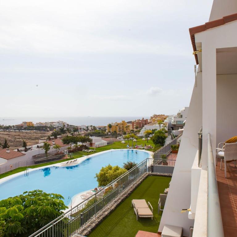 2 Bedrooms Apartment In Magnolia Golf Resort, La Caleta - Apartamento con vistas al mar - 56