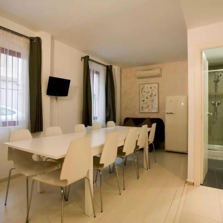 Old City Beach House - Four-Bedroom Apartment - 6