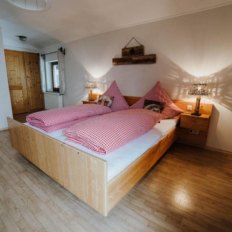 Berggasthof Hochpröller - Doppelzimmer mit Bergblick - 5