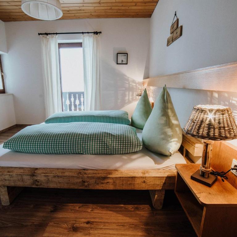 Berggasthof Hochpröller - Doppelzimmer mit Balkon - 2