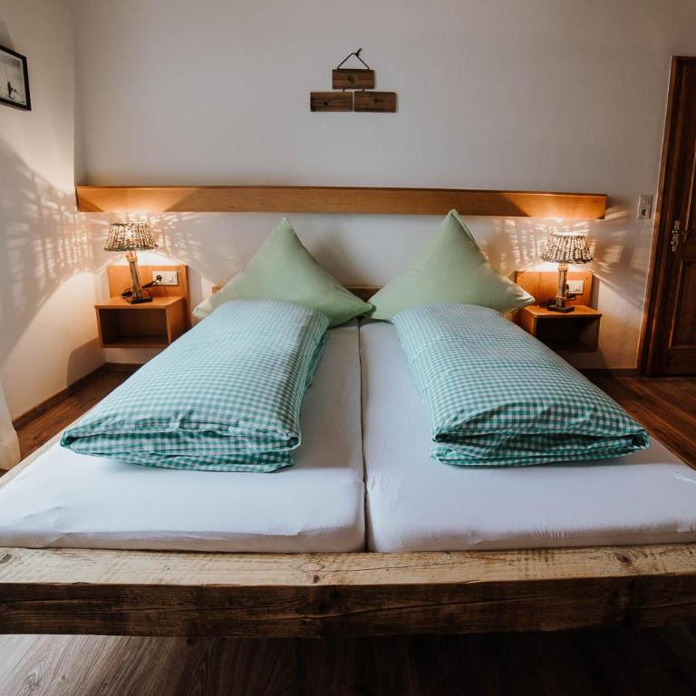 Berggasthof Hochpröller - Doppelzimmer mit Balkon - 4