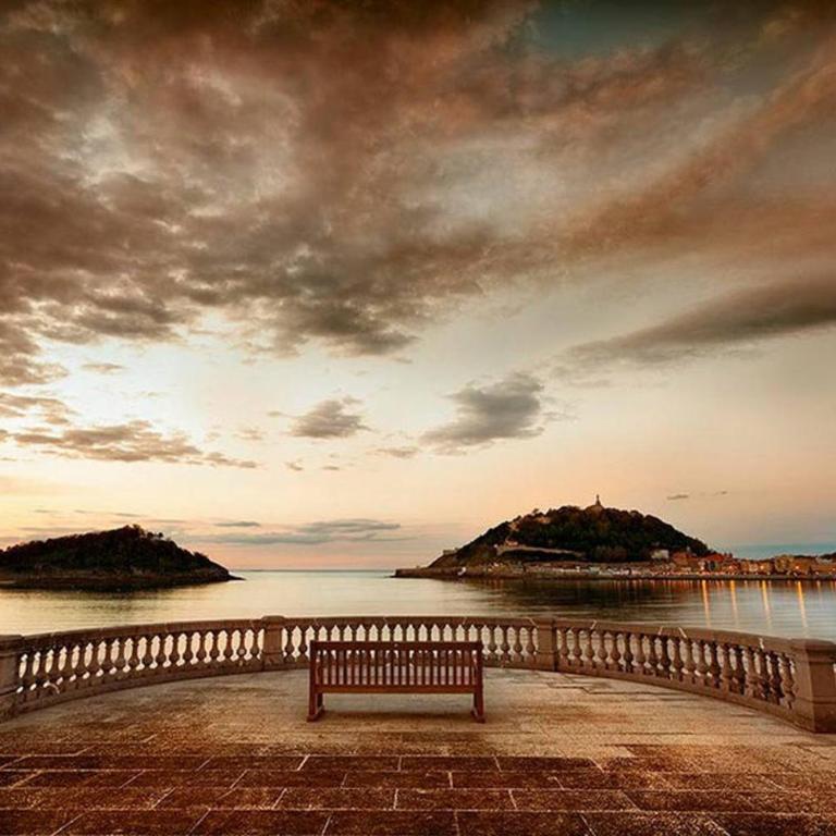 BREATHTAKING TERRACE VIEWS in luxury apartment - by www,SanSebastianApartments,es - Apartamento con terraza - 26