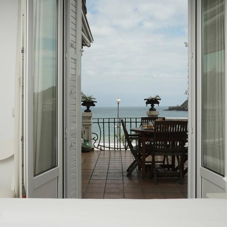 BREATHTAKING TERRACE VIEWS in luxury apartment - by www,SanSebastianApartments,es - Apartamento con terraza - 17