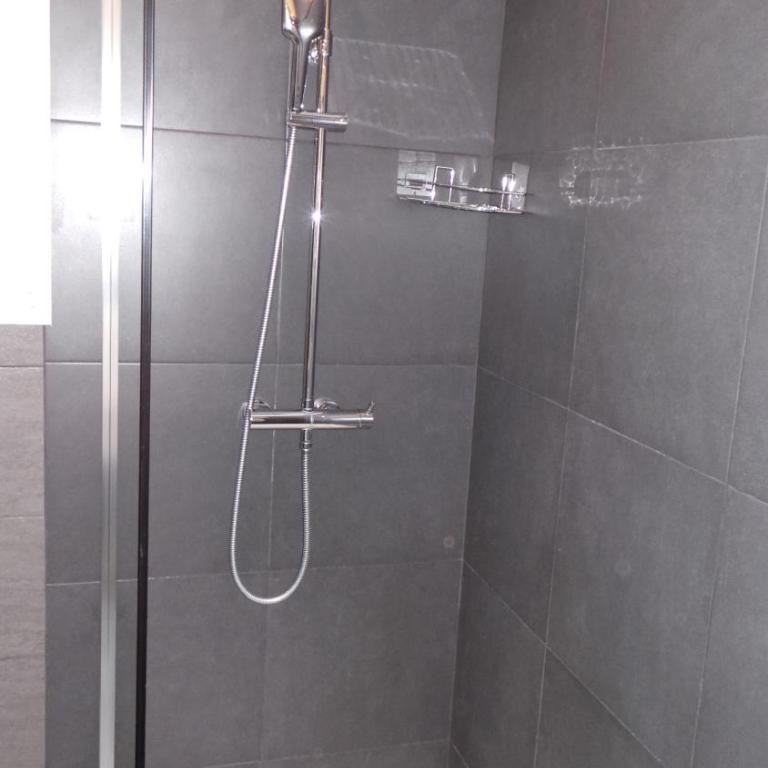 Hôtel de la Poste Piscine - Chambre Double - Rez-de-Chaussée - 9
