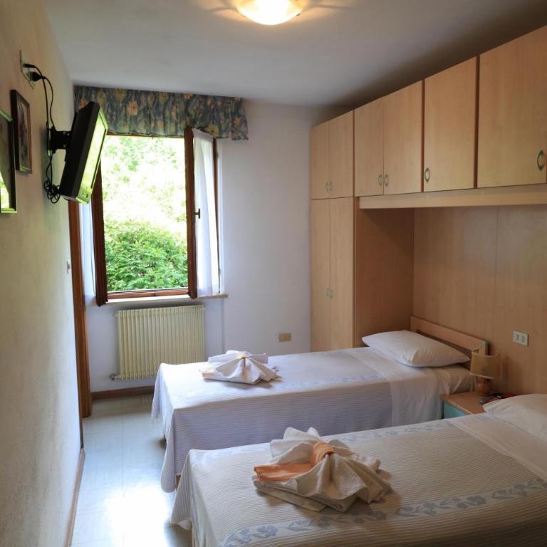 Hotel Aurora - Camera Doppia con Letti Singoli - 1