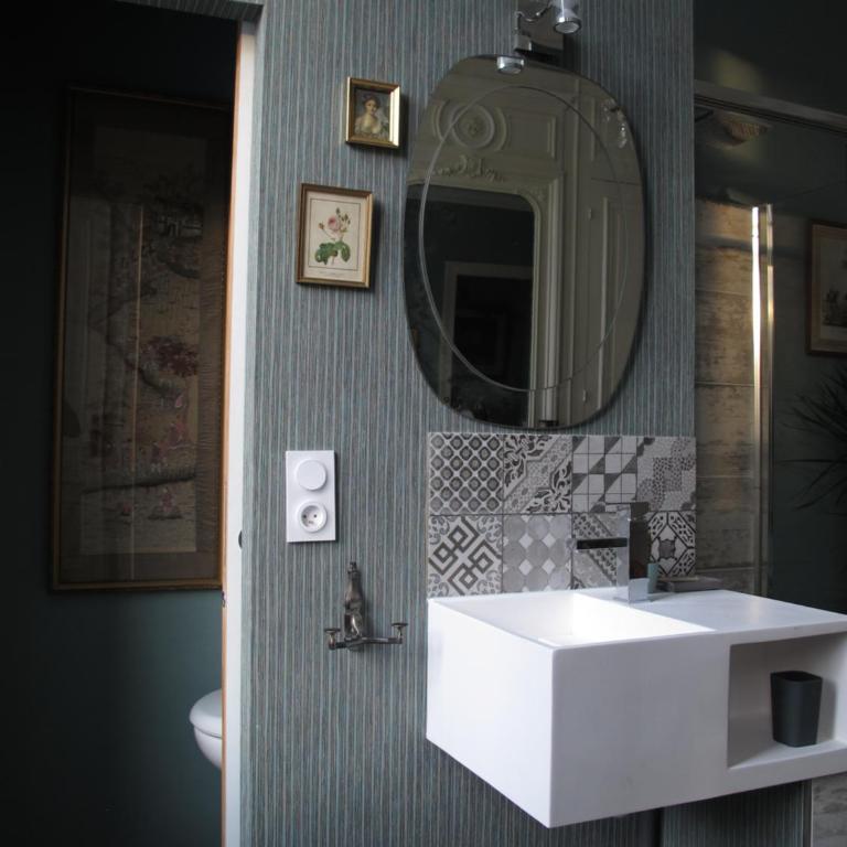 La Bourgogne en Ville - Chambre Double avec Salle de Bains Privative - 7