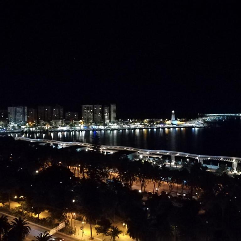 Piso Cerca De La Playa - Apartamento de 3 dormitorios - 30