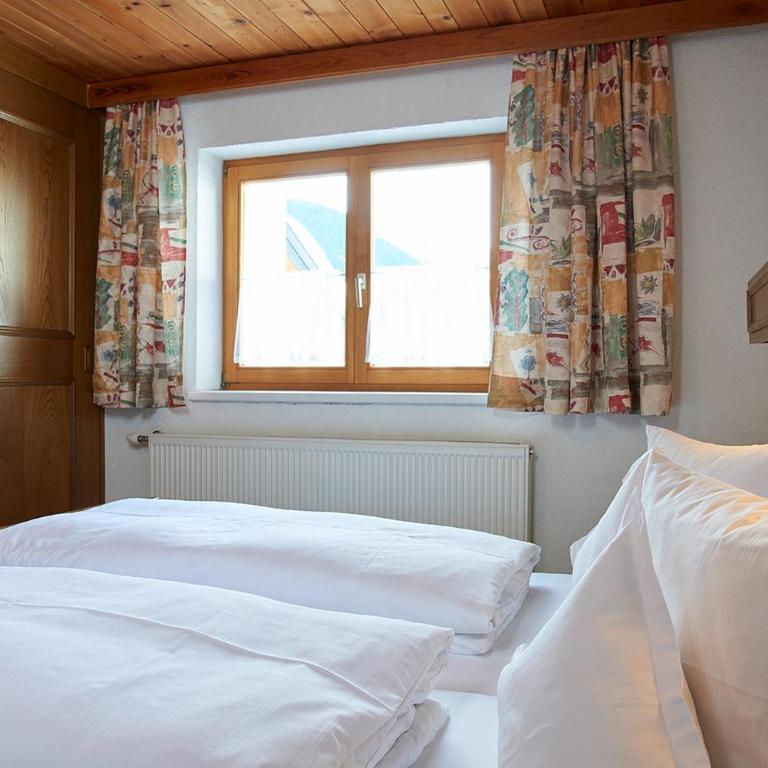 Haus Wasserfall - Apartment mit 2 Schlafzimmern und Balkon - 2