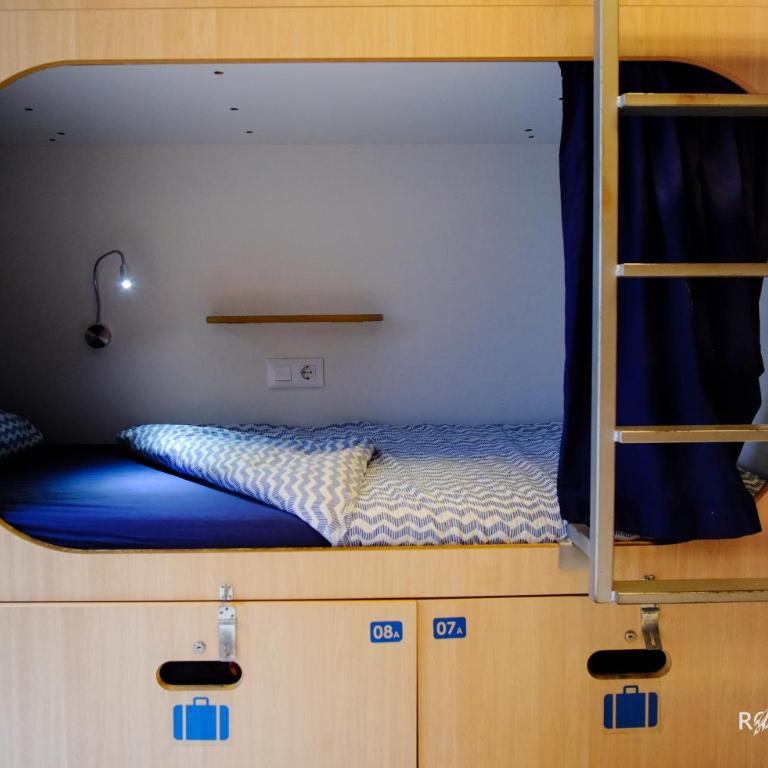 Rocket Hostels Gracia - Bed in 6-Bed Mixed Dormitory Room - 8