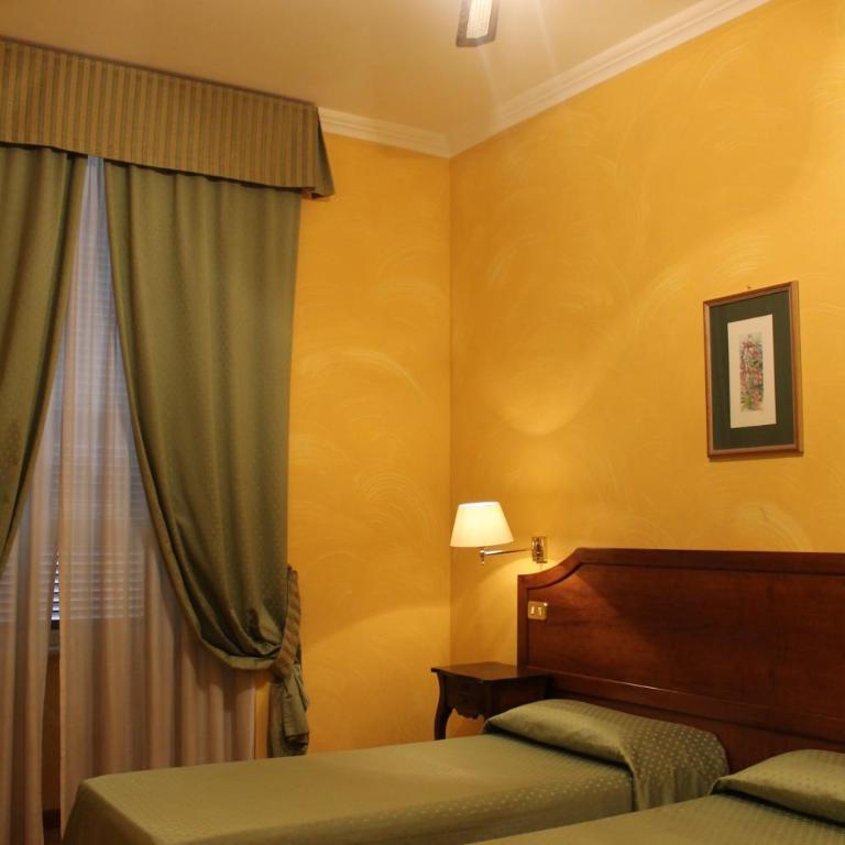 Hotel Fiori - Camera Matrimoniale/Doppia con Letti Singoli - 12